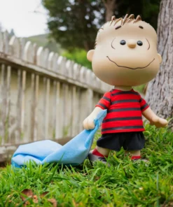 Super7 Peanuts Supersize - Linus With Blanket